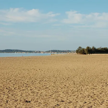 Grand A 5mns De La Des Salins